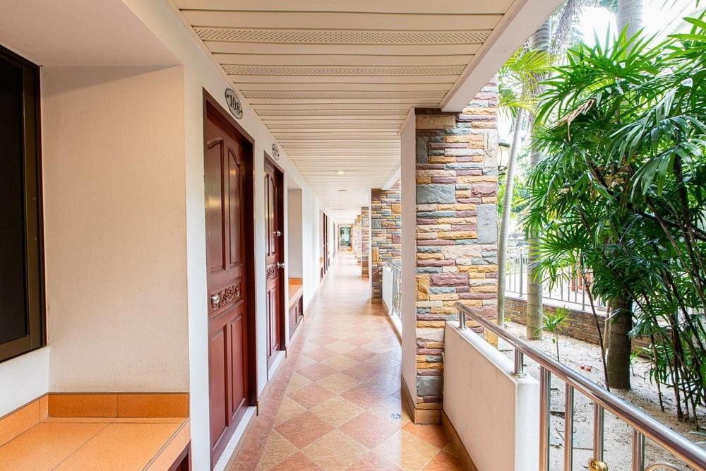 Selina Place Pattaya Exterior foto