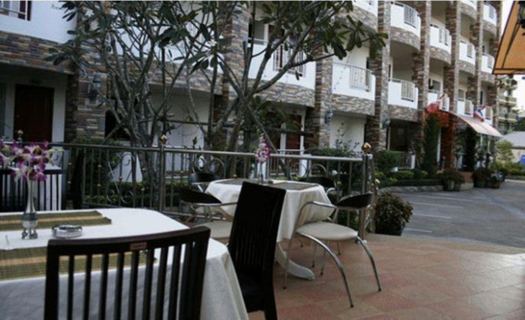 Selina Place Pattaya Exterior foto